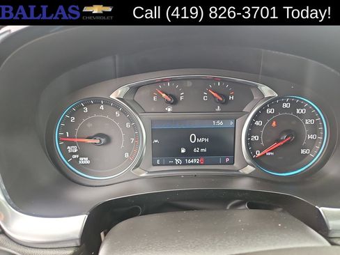 Used 2023 Chevrolet Traverse LT FWD image 14