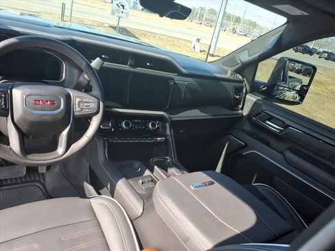 Used 2026 GMC Sierra 2500 AT4X image 23