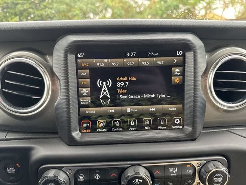 Used 2023 Jeep Wrangler Sahara w/ Safety Group image 13