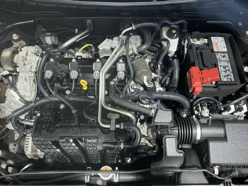 Used 2023 Nissan Altima 2.5 SV image 9