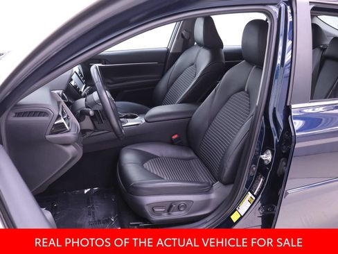 Certified 2020 Toyota Camry SE FWD image 4