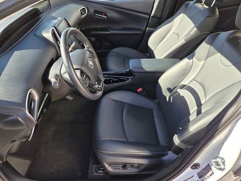 Used 2021 Toyota Prius Prime XLE FWD image 10