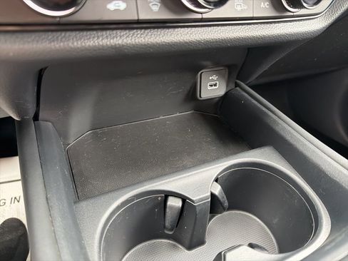 Certified 2023 Honda HR-V Sport image 31