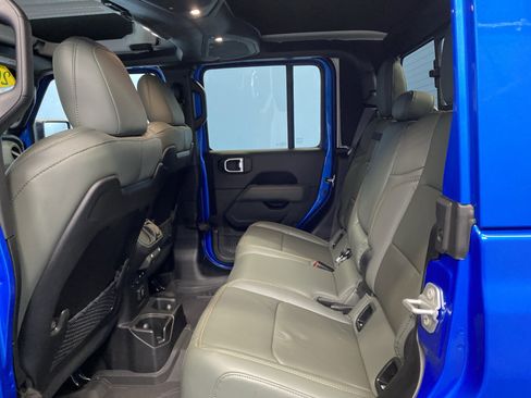 Certified 2024 Jeep Gladiator Mojave image 26