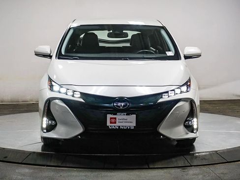 Certified 2019 Toyota Prius Prime Advanced w/ Carpet Mat Package image 2