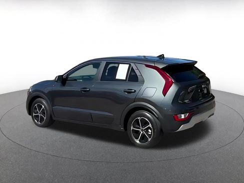 Used 2026 Kia Niro LX FWD image 9
