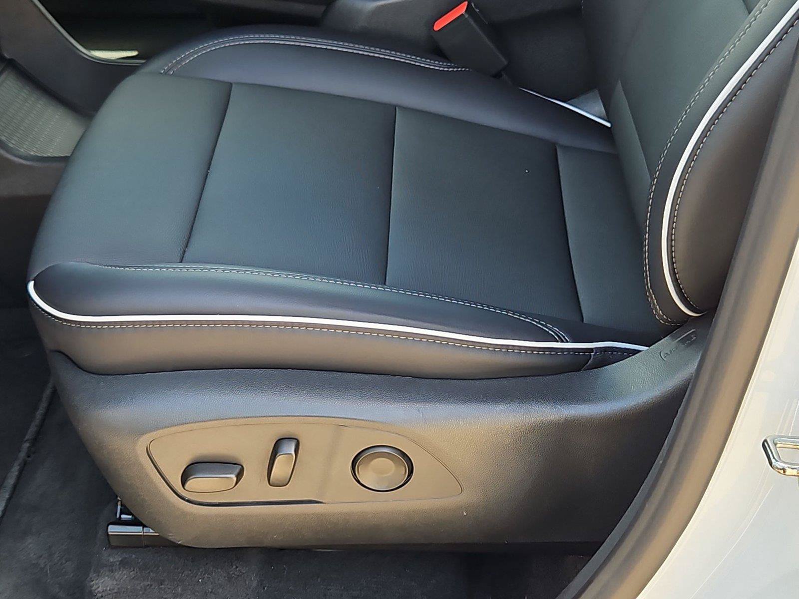 Used 2026 Buick Enclave Preferred FWD image 25
