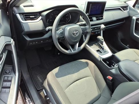 Used 2023 Toyota RAV4 XLE w/ Convenience Package AWD/4WD image 17