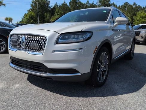 Used 2023 Lincoln Nautilus Reserve FWD image 8