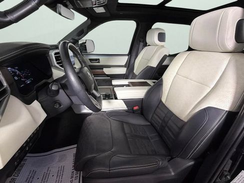 Used 2024 Toyota Tundra Capstone AWD/4WD image 17