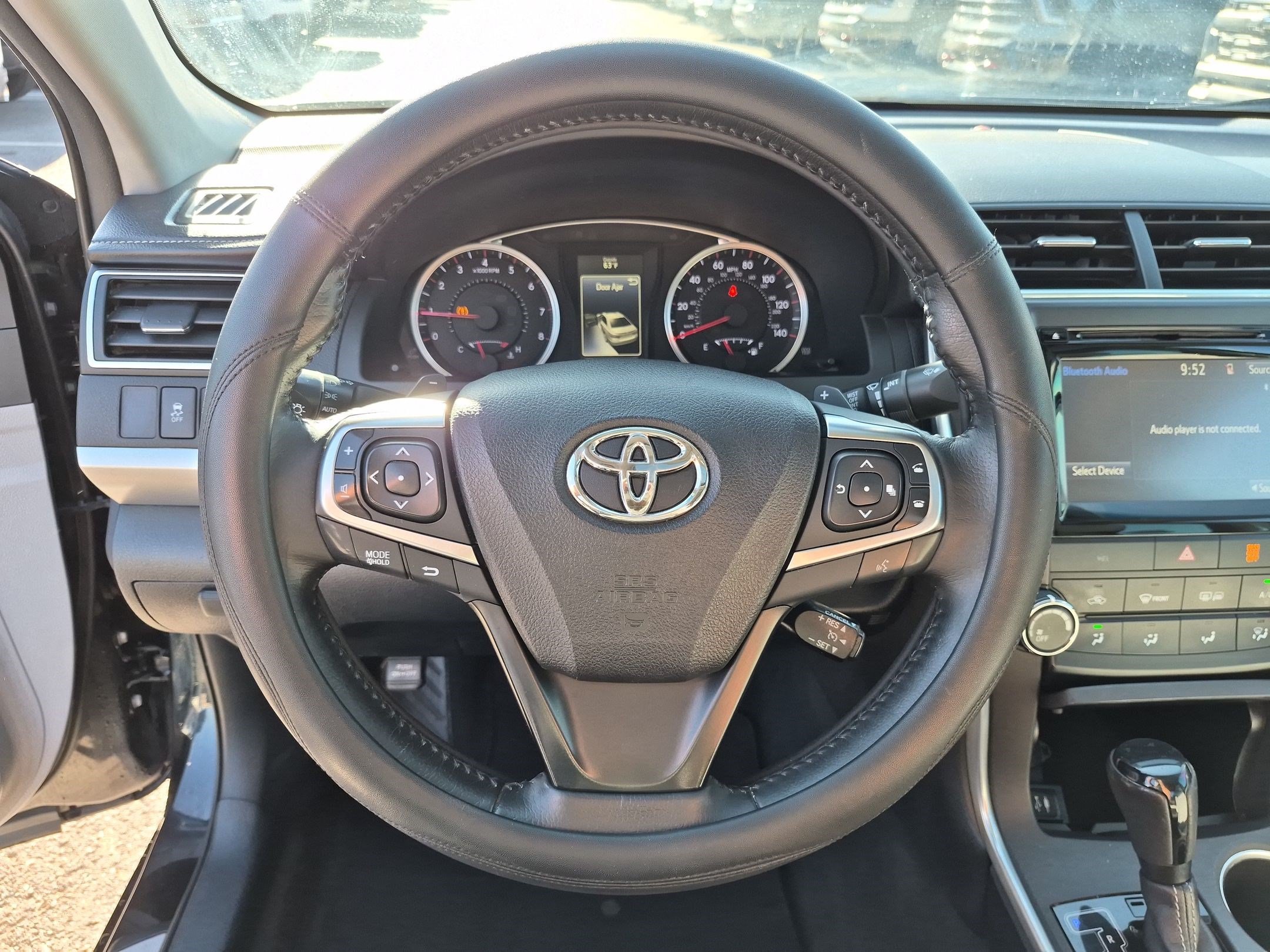 Used 2015 Toyota Camry SE w/ Moonroof Package FWD image 17