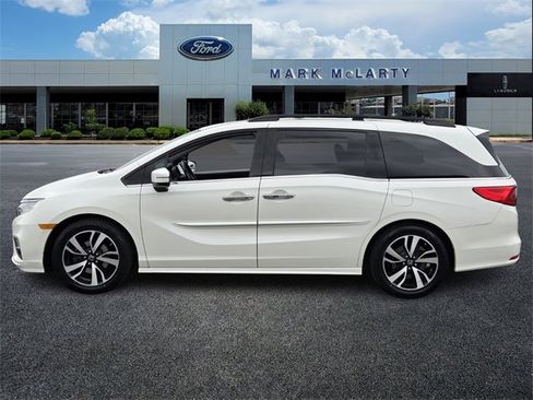 Used 2019 Honda Odyssey Elite image 2