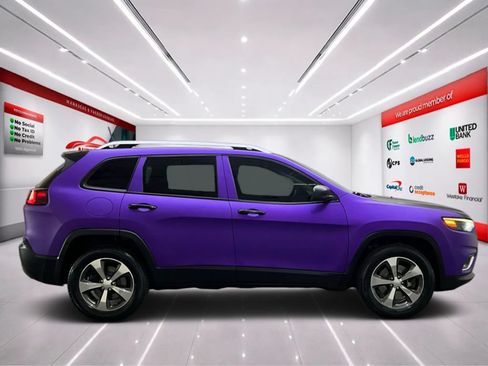 Used 2019 Jeep Cherokee Limited AWD/4WD image 8