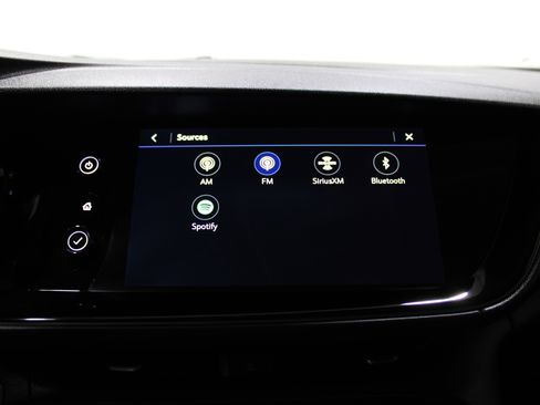 Used 2023 Buick Envision Avenir image 17