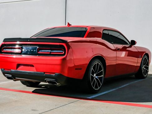 Used 2016 Dodge Challenger R/T Scat Pack image 8
