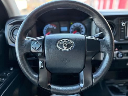 Used 2017 Toyota Tacoma SR5 image 26