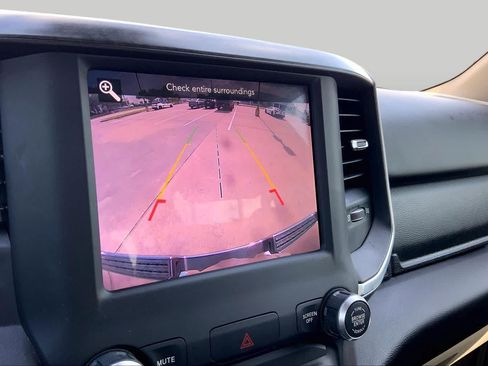 Used 2019 RAM 1500 Big Horn RWD image 28