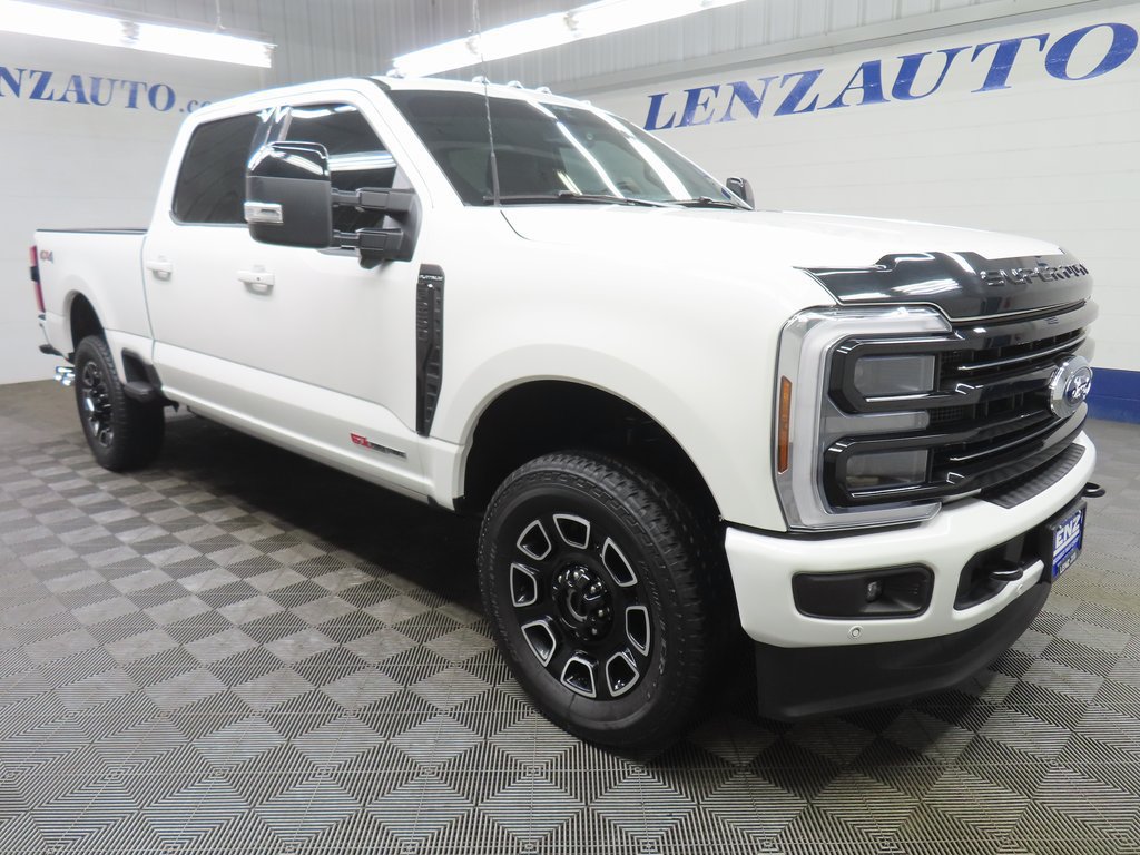 Used 2025 Ford F250 Platinum AWD/4WD image 3