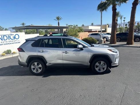 Used 2025 Toyota RAV4 LE AWD/4WD image 4