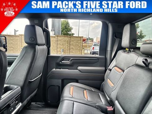 Used 2025 GMC Sierra 2500 AT4 w/ AT4 Premium Plus Package AWD/4WD image 14
