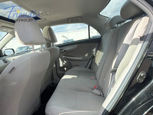 Used 2013 Toyota Corolla LE w/ Premium Pkg FWD image 25