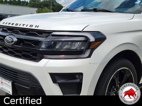 Certified 2023 Ford Expedition Limited RWD image 11