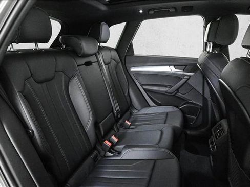 Certified 2025 Audi Q5 2.0T Premium Plus w/ Premium Plus Package image 21