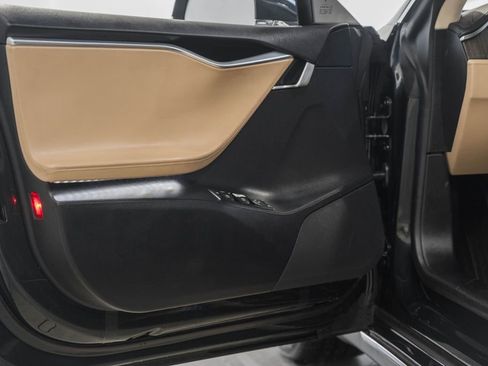 Used 2013 Tesla Model S image 33