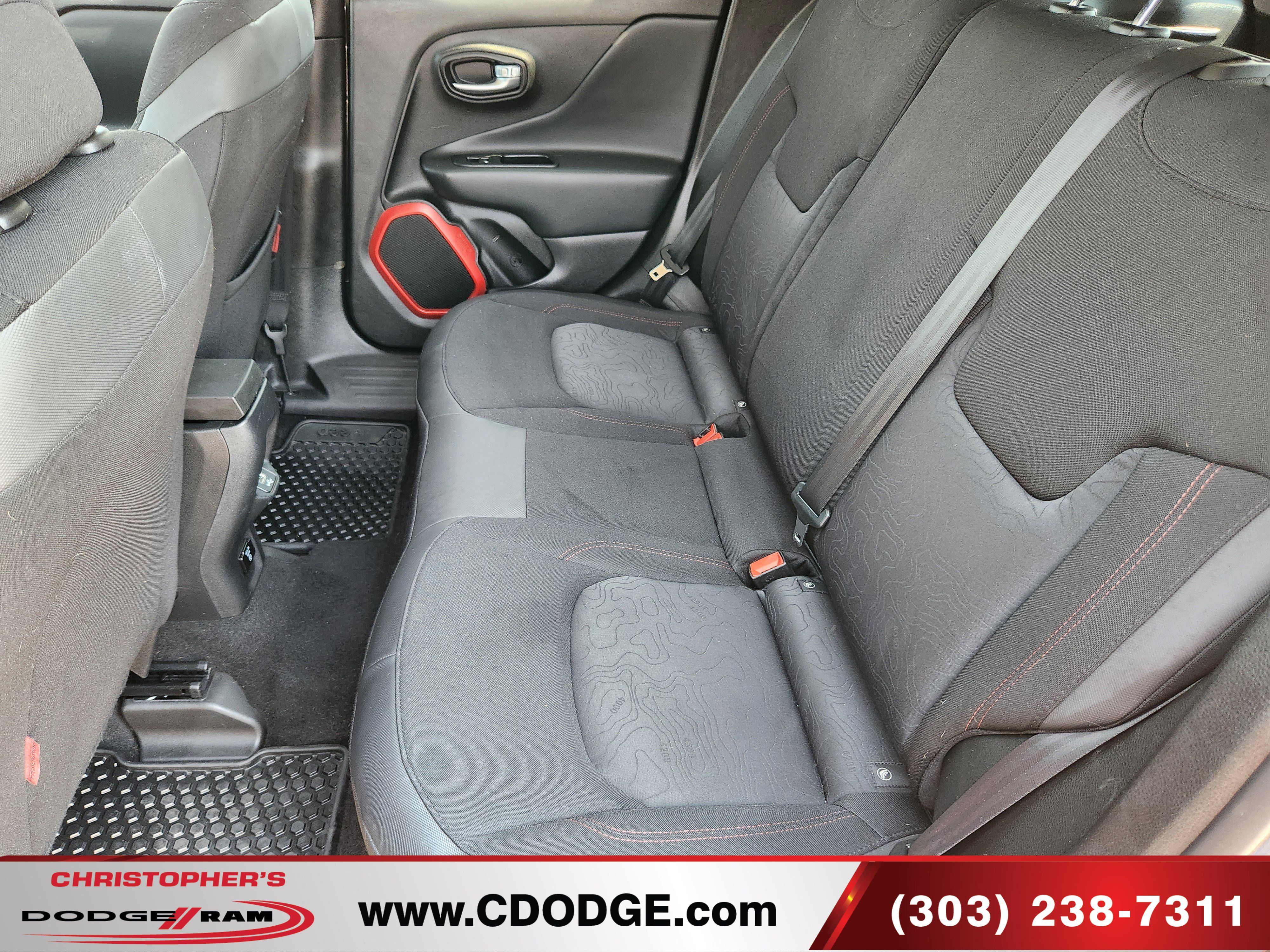 Used 2018 Jeep Renegade Trailhawk AWD/4WD image 19