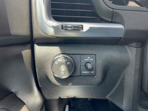 Used 2016 GMC Acadia SLT AWD/4WD image 24