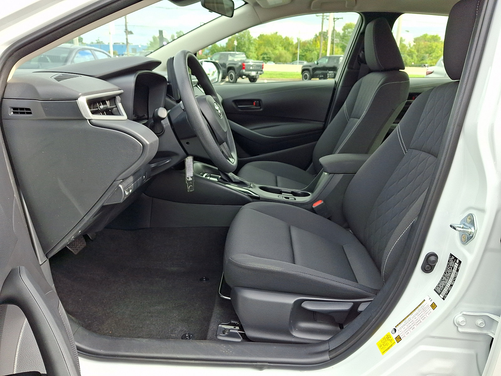 Used 2026 Toyota Corolla LE FWD image 14