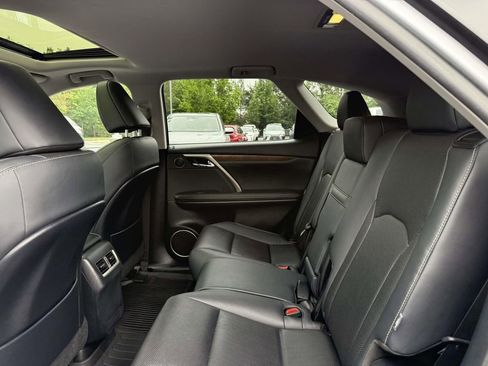 Used 2022 Lexus RX 350L Premium w/ Premium Package AWD/4WD image 16