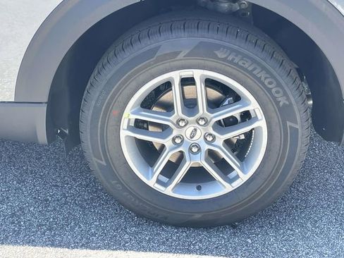 New 2026 Ford Explorer Active image 7