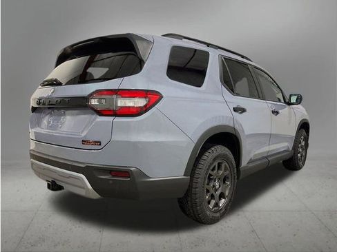 New 2025 Honda Pilot TrailSport image 8