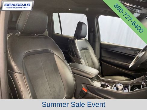 Used 2024 Jeep Grand Cherokee Altitude AWD/4WD image 41