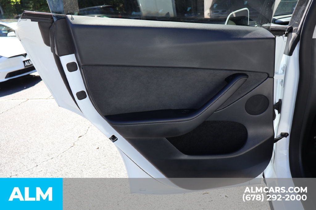 Used 2023 Tesla Model Y Performance AWD/4WD image 18