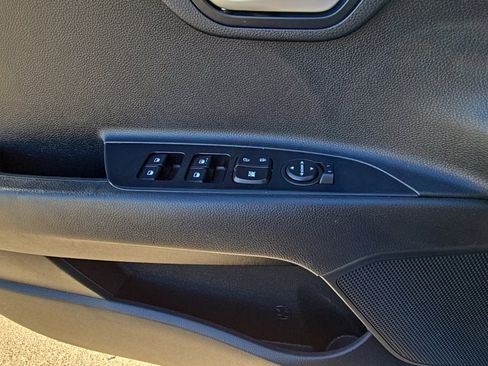 Used 2021 Kia Rio S image 33