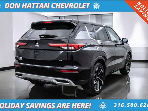 Used 2023 Mitsubishi Outlander SE image 37