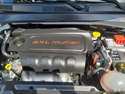 Used 2022 Jeep Compass Latitude w/ Convenience Group FWD image 24