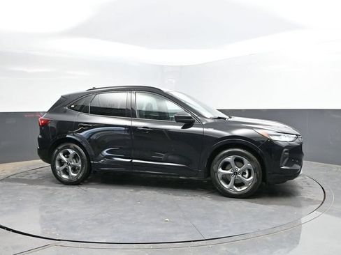 Used 2024 Ford Escape ST-Line FWD image 3