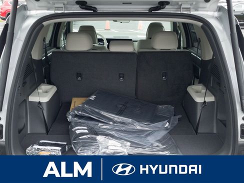 New 2026 Hyundai Santa Fe SE image 7