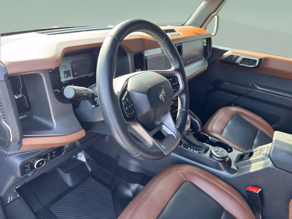 Used 2024 Ford Bronco Outer Banks AWD/4WD image 19