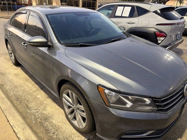 Used 2019 Volkswagen Passat 2.0T Wolfsburg w/ Wheels & Sunroof Package FWD image 2