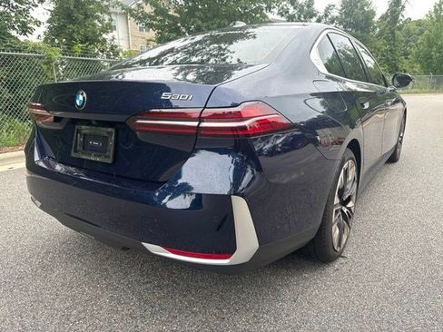Used 2026 BMW 530i w/ Premium Package RWD image 13