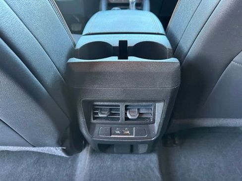Certified 2024 GMC Canyon AT4 AWD/4WD image 9