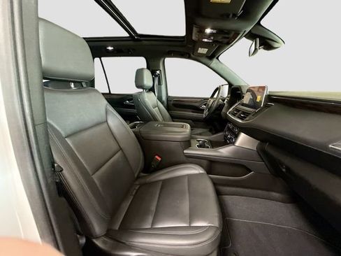 Used 2022 Chevrolet Tahoe Z71 w/ Luxury Package image 32