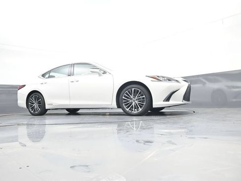 Used 2022 Lexus ES 300h w/ Premium Package FWD image 36