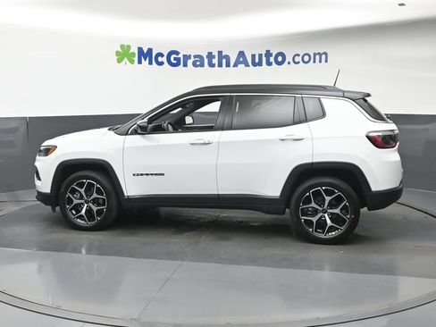 Used 2025 Jeep Compass Limited AWD/4WD image 22