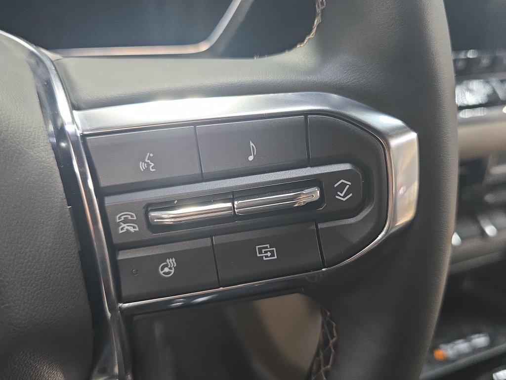 Used 2026 GMC Canyon Denali AWD/4WD image 19