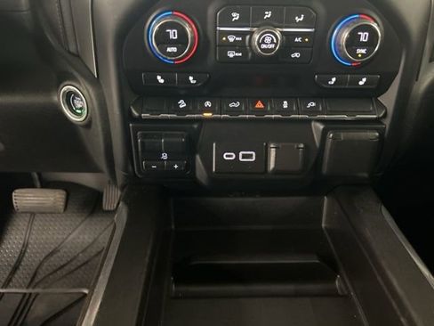 Used 2020 Chevrolet Silverado 1500 LT Trail Boss image 23